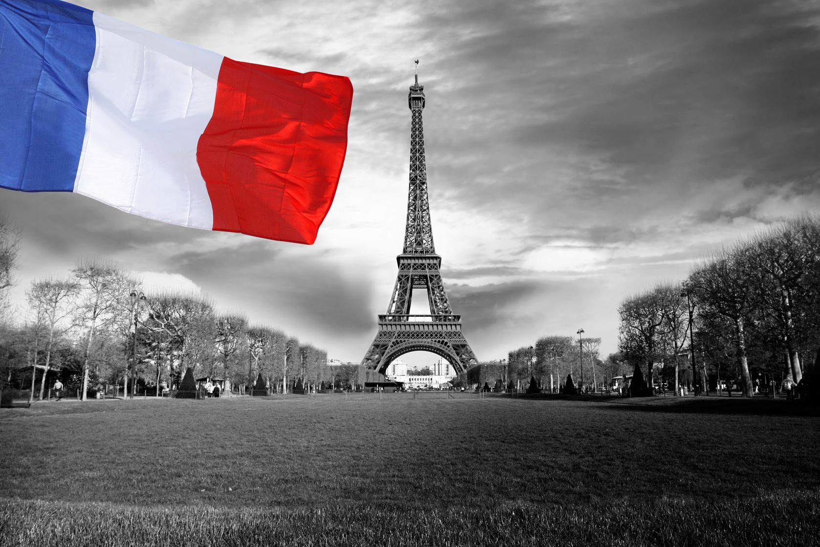 Франция ис. Флаг Франции и Эйфелева башня. Держава Франции. Флаг Франции. Флаг Парижа.